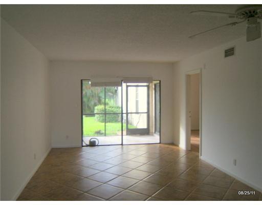 Lake Windwood Condo 01-14 - Residential Lease