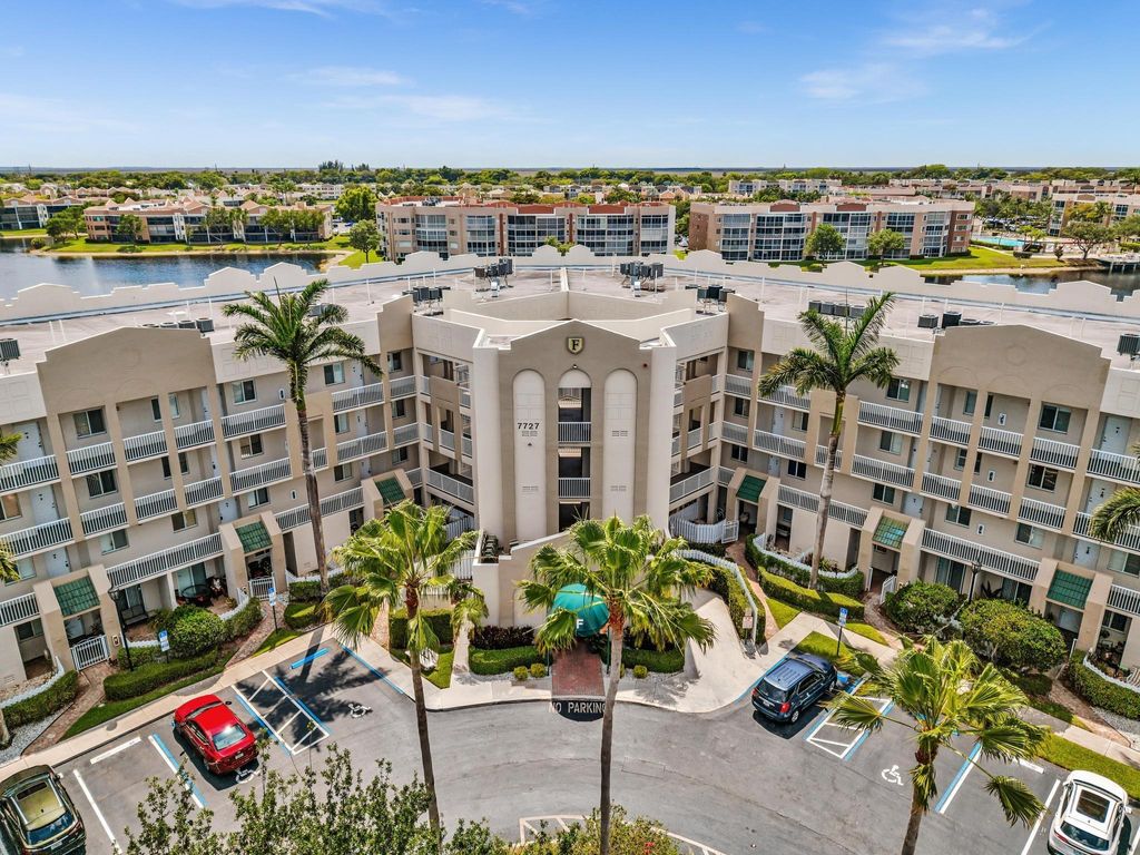 Photo of 7727 Southampton Terrace #314, Tamarac, FL 33321 (MLS # F10505366)