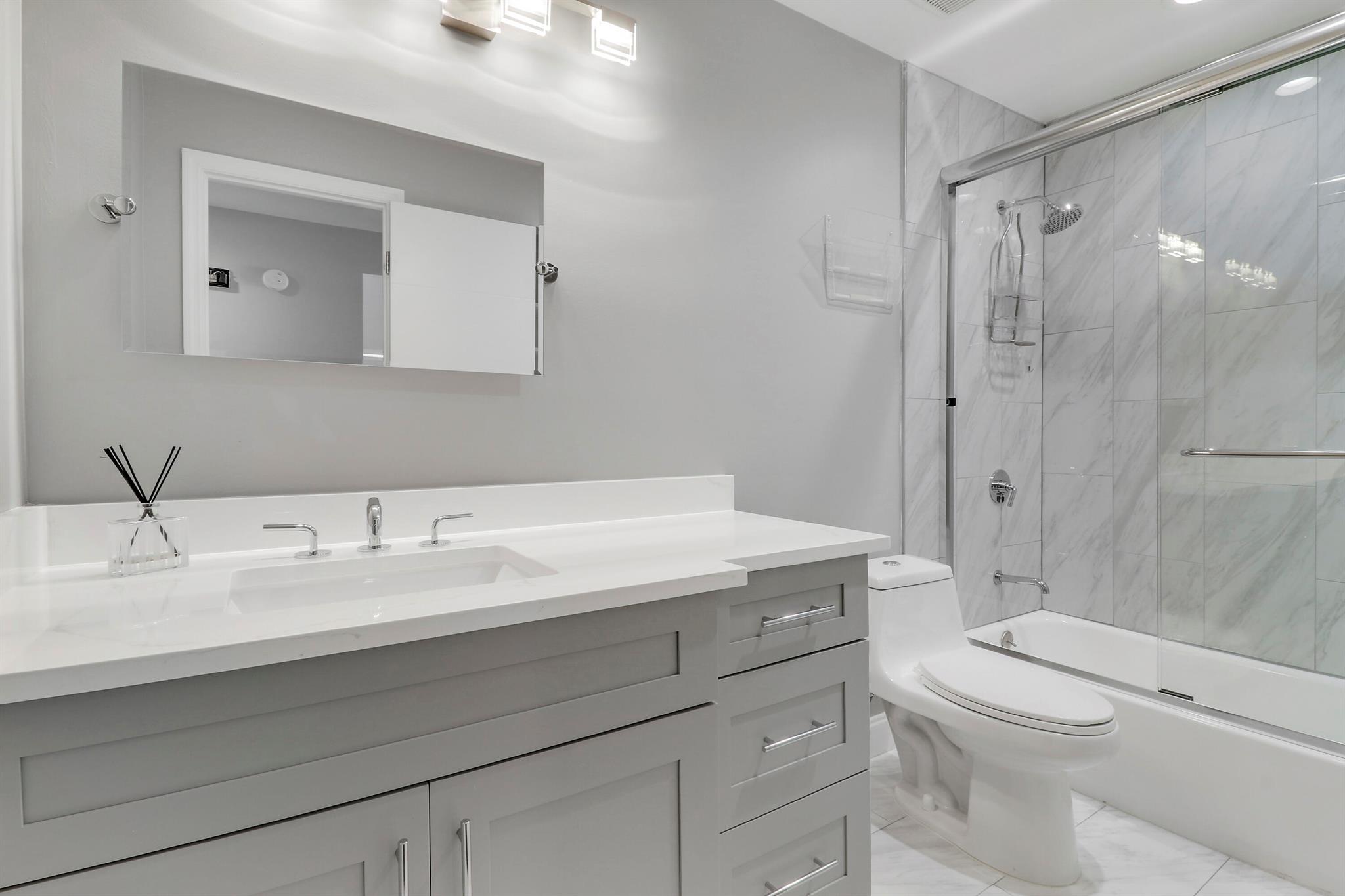 EASTPOINTE COUNTRY CLUB 2 - Residential