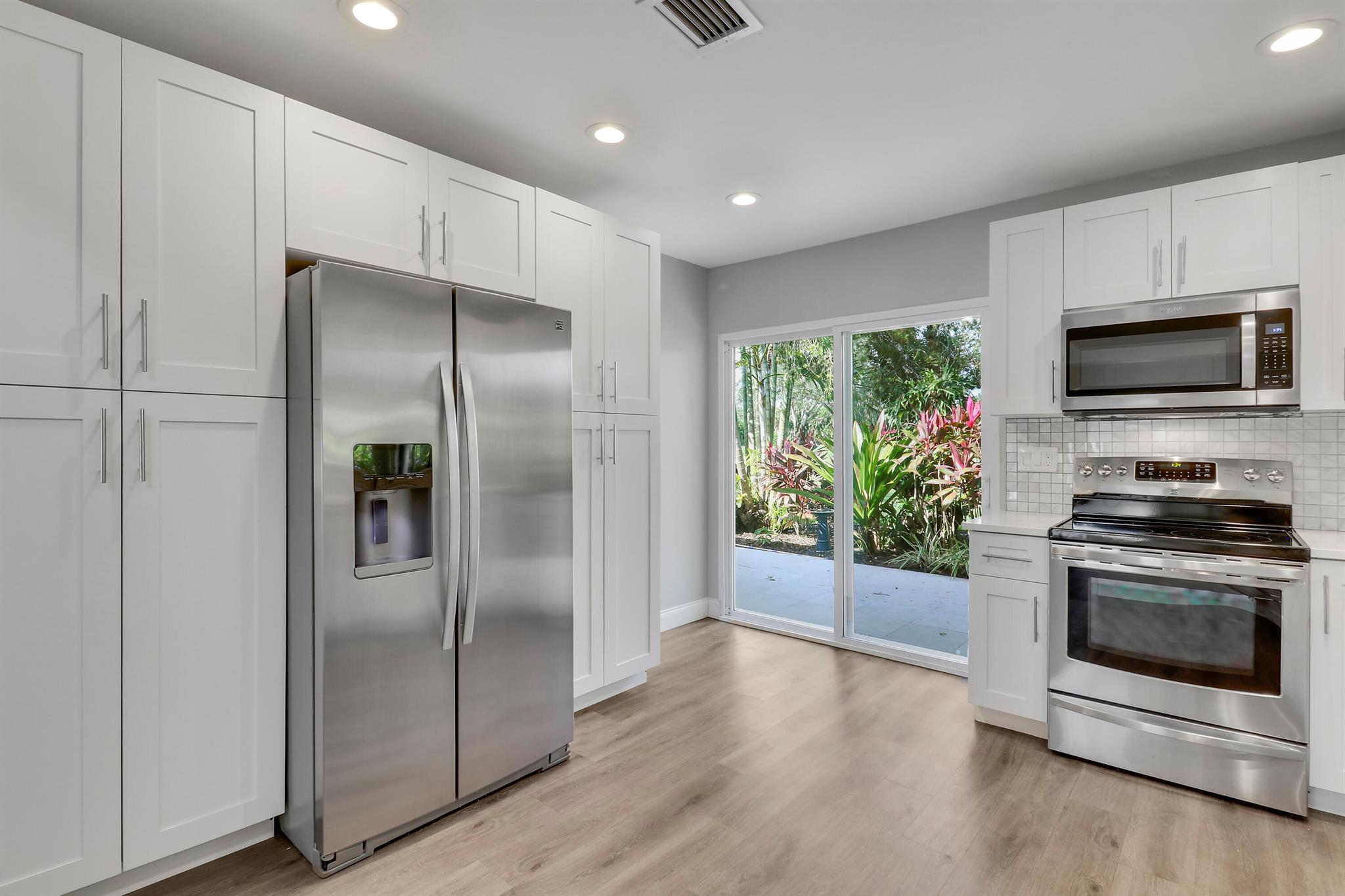 EASTPOINTE COUNTRY CLUB 2 - Residential