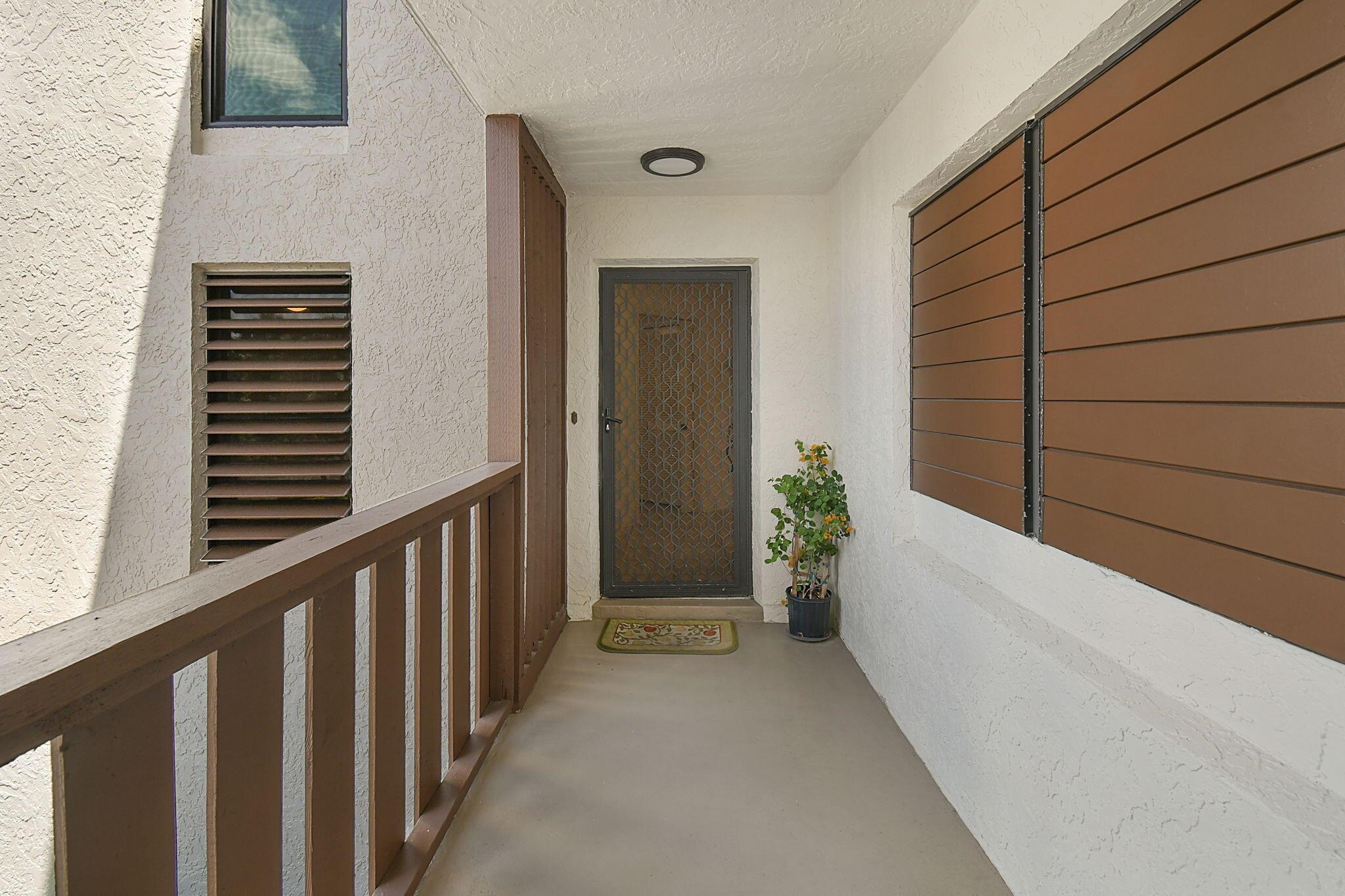 162 SE Saint Lucie Boulevard B201
