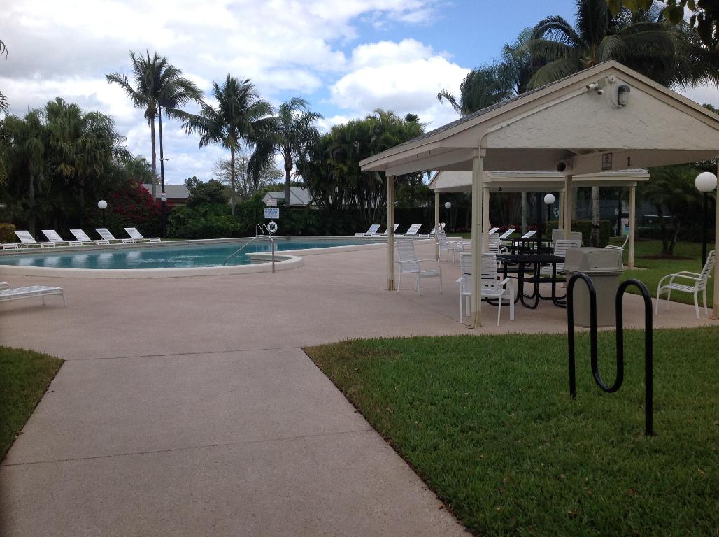 COUNTRY PARK AT BOCA RATON I - Residential Lease