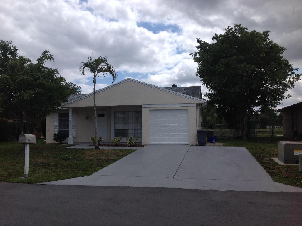 COUNTRY PARK AT BOCA RATON I - Residential Lease