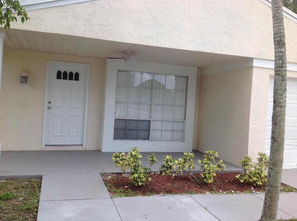 COUNTRY PARK AT BOCA RATON I - Residential Lease