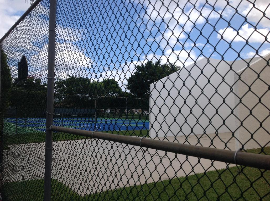 COUNTRY PARK AT BOCA RATON I - Residential Lease