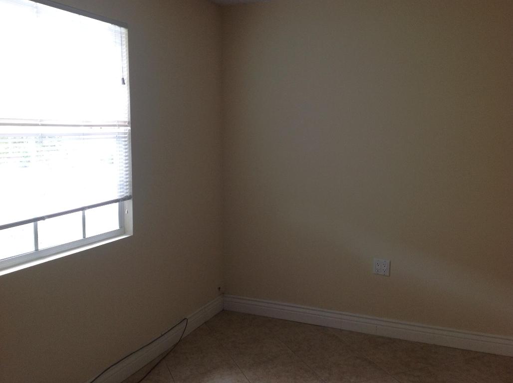 COUNTRY PARK AT BOCA RATON I - Residential Lease