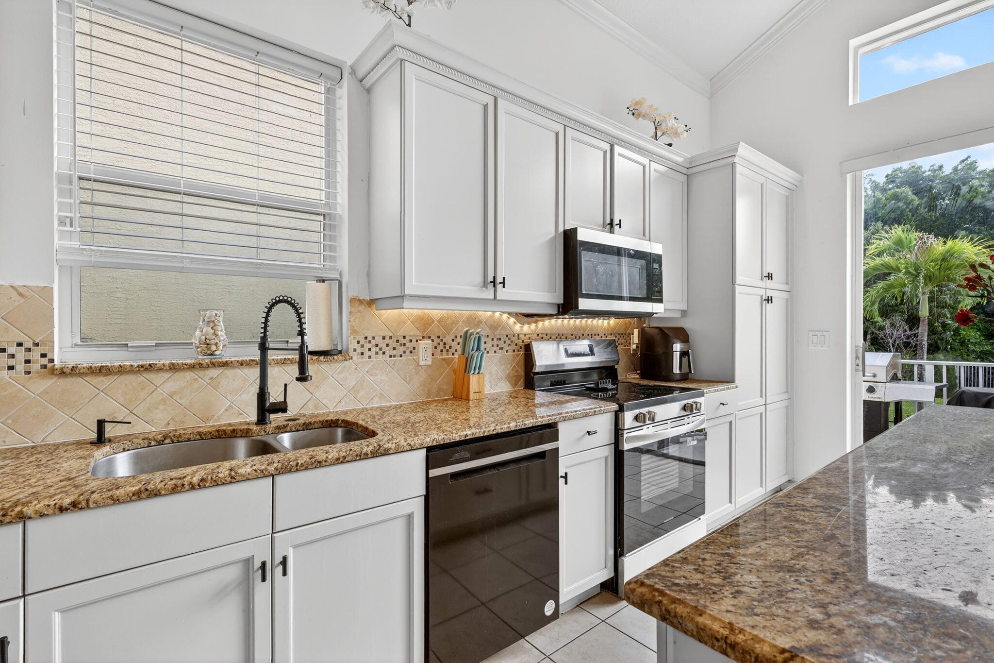 MADISON GREEN 1 PAR B - Residential