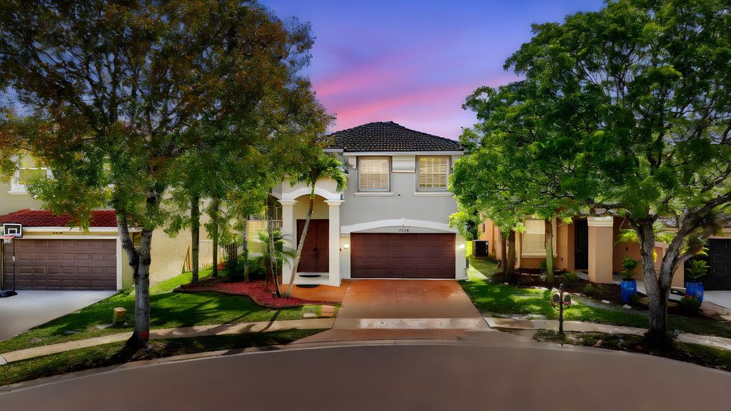 Photo of 1572 Briar Oak Drive, Royal Palm Beach, FL 33411 (MLS # B26017076)