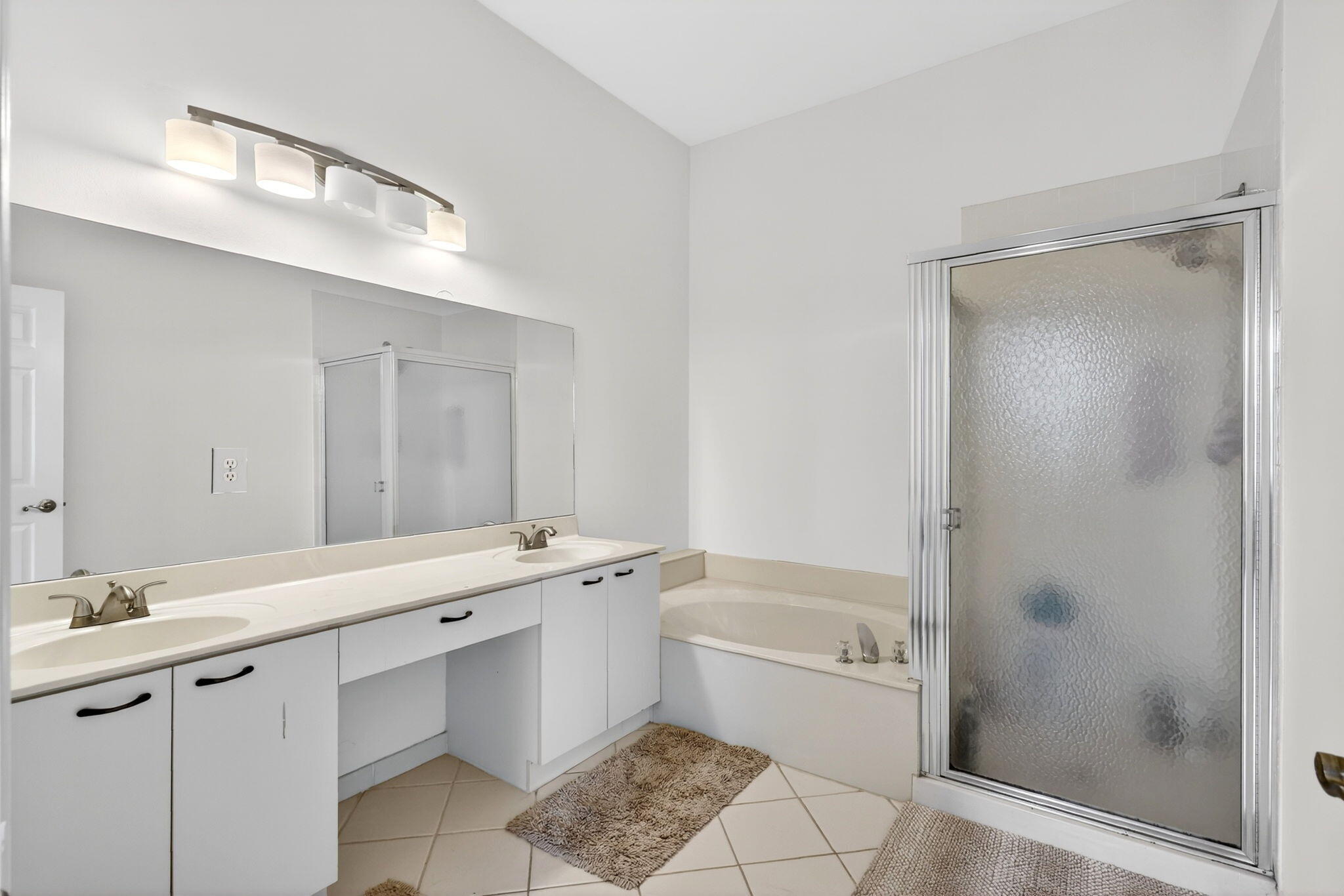 MADISON GREEN 1 PAR B - Residential