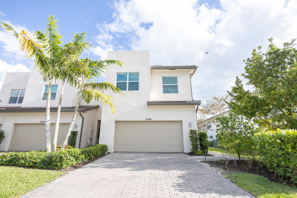 Photo of 9006 Zevon Court, Wellington, FL 33467 (MLS # B26019275)