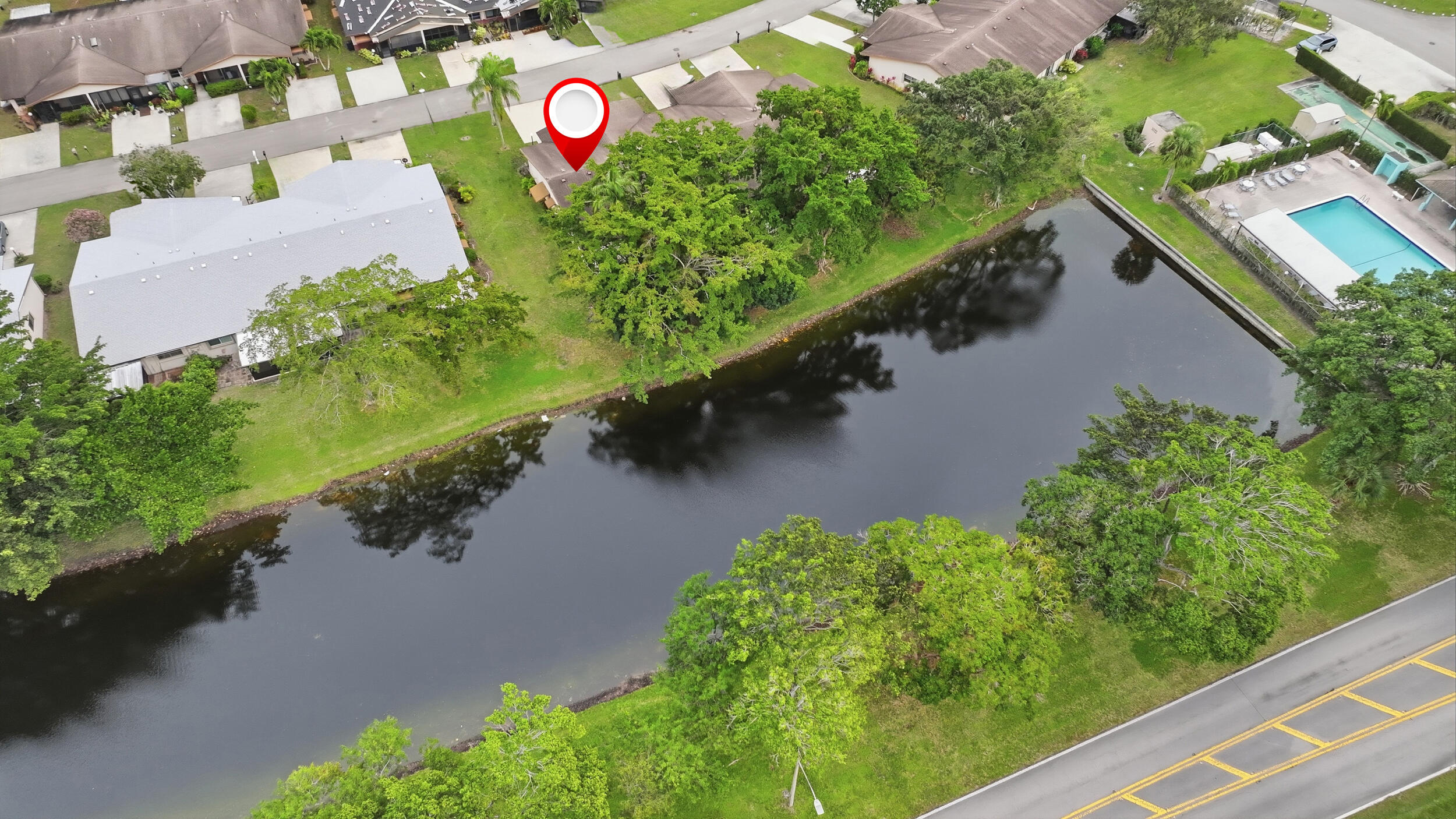 DELRAY VILLAS 3 - Residential