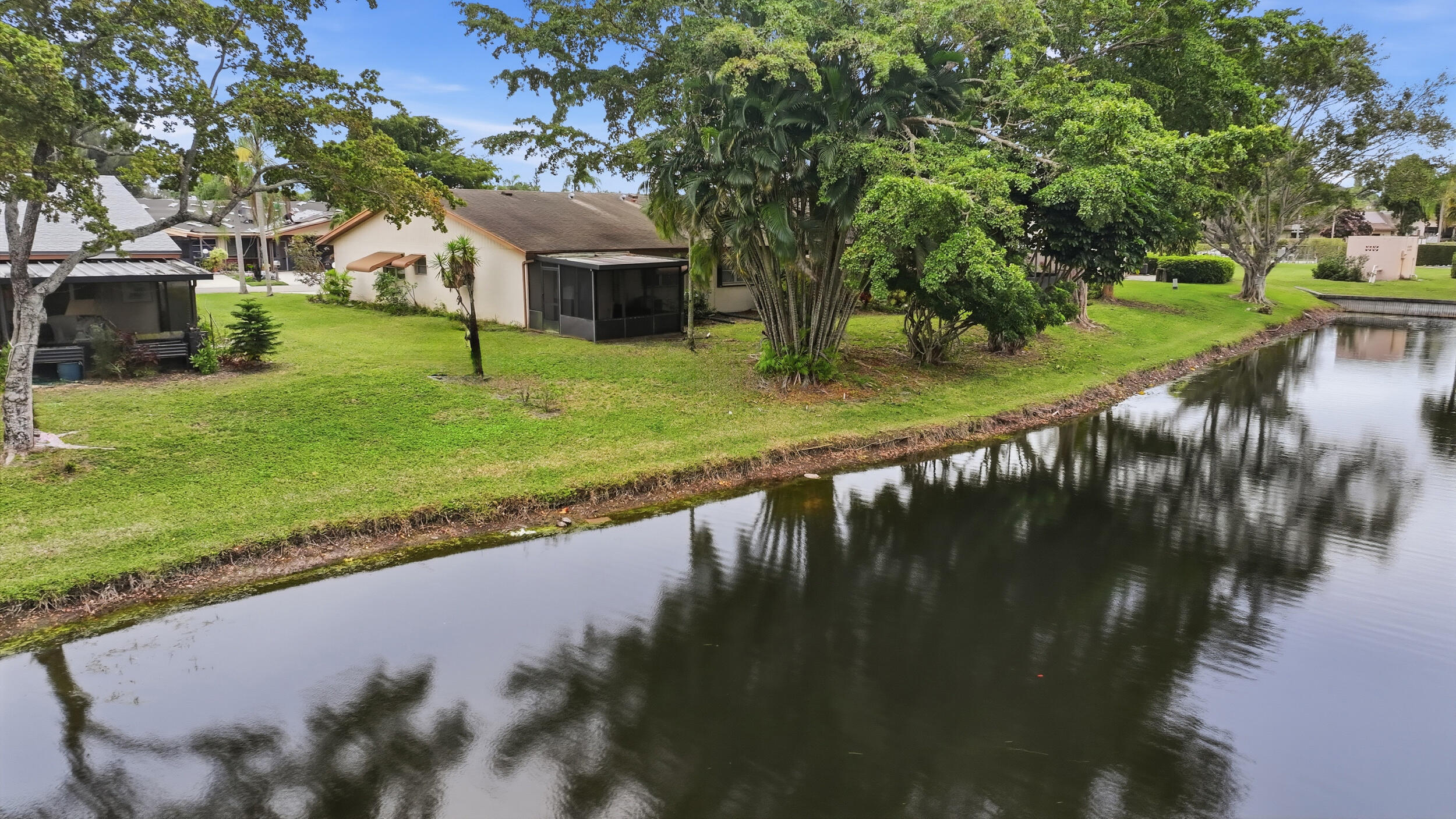 DELRAY VILLAS 3 - Residential