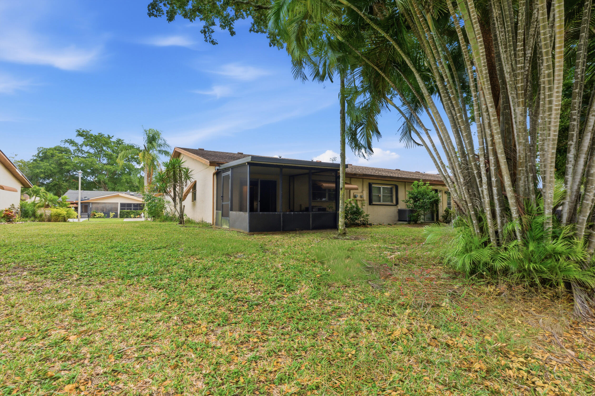 DELRAY VILLAS 3 - Residential