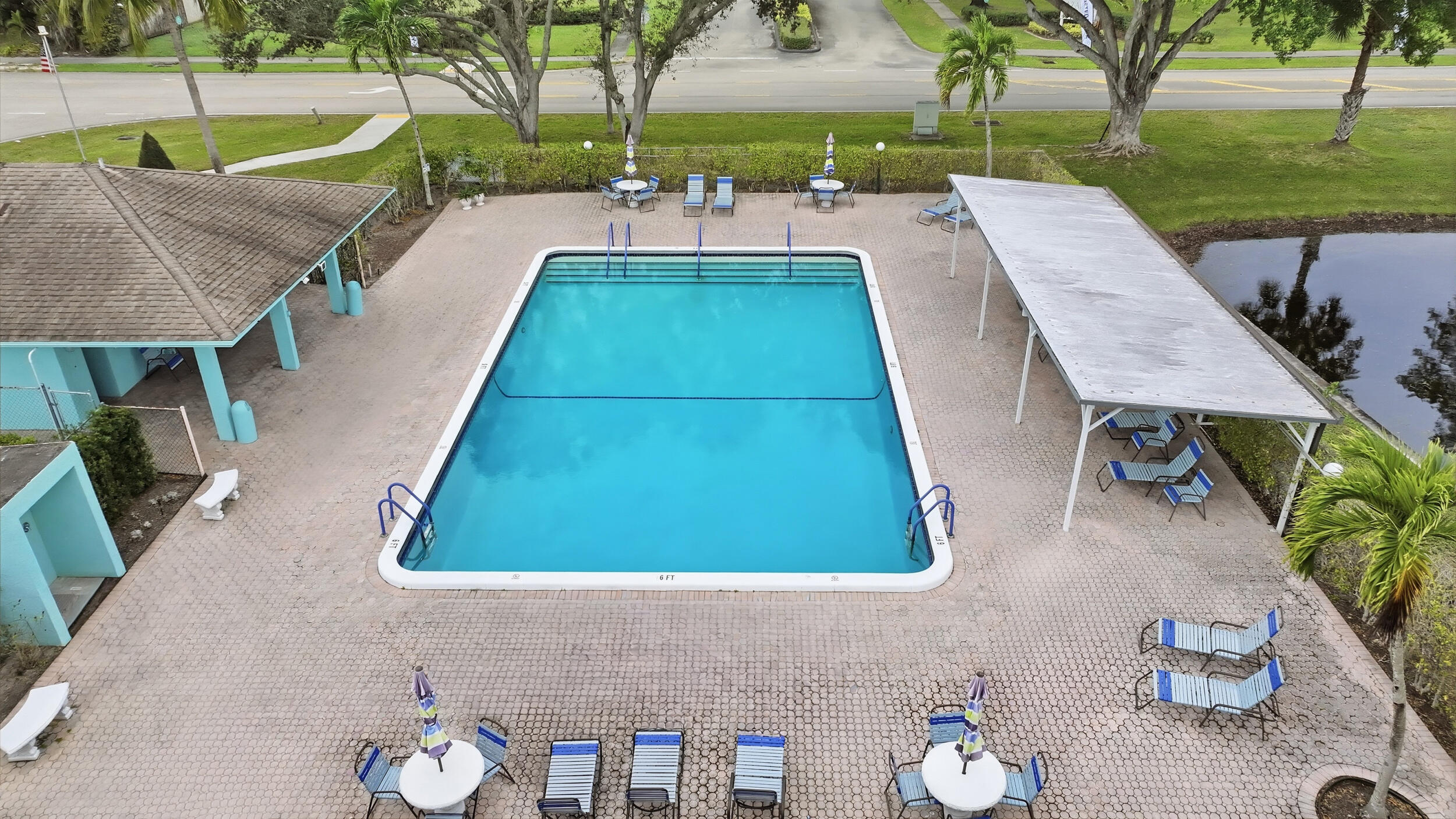 DELRAY VILLAS 3 - Residential