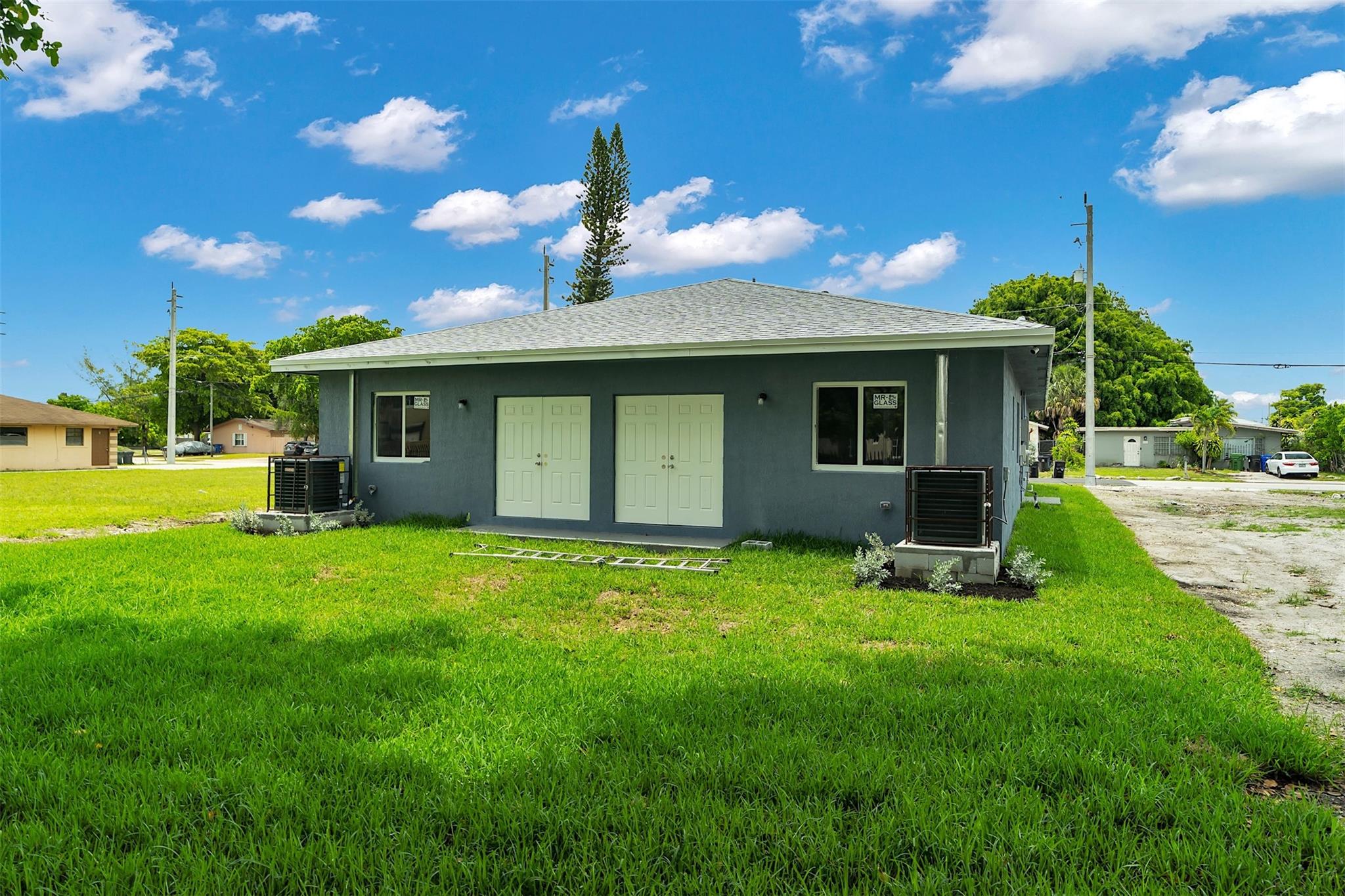 2451A NW 21st ST