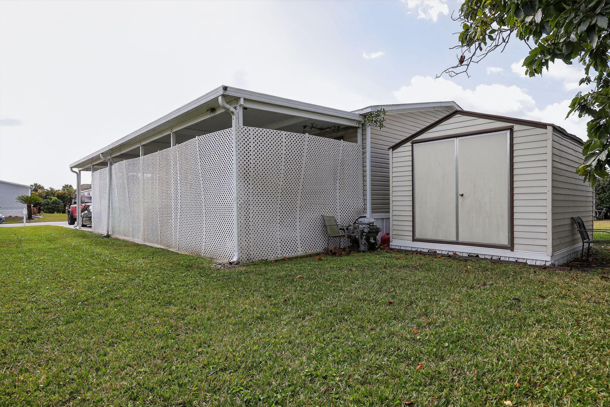 SANDALFOOT COVE SEC 1 - Residential