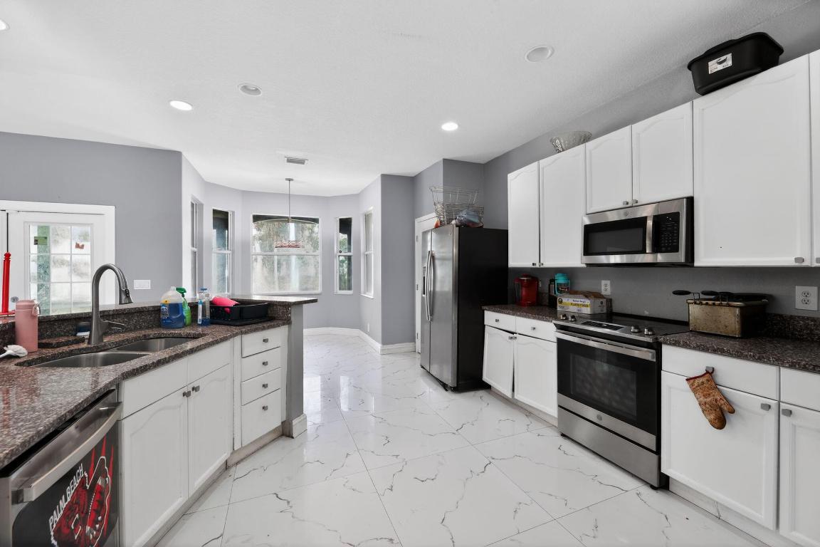 Acreage In Loxahatchee - Residential