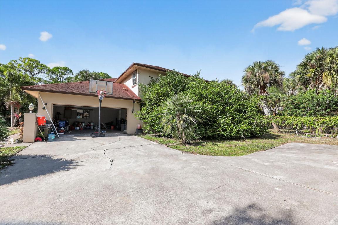 Acreage In Loxahatchee - Residential