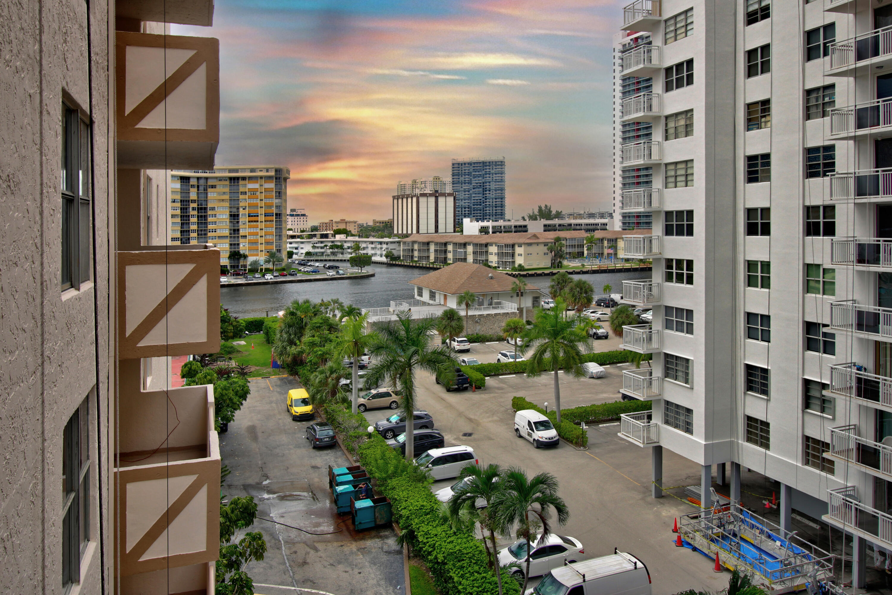 1865 S Ocean Drive 6c