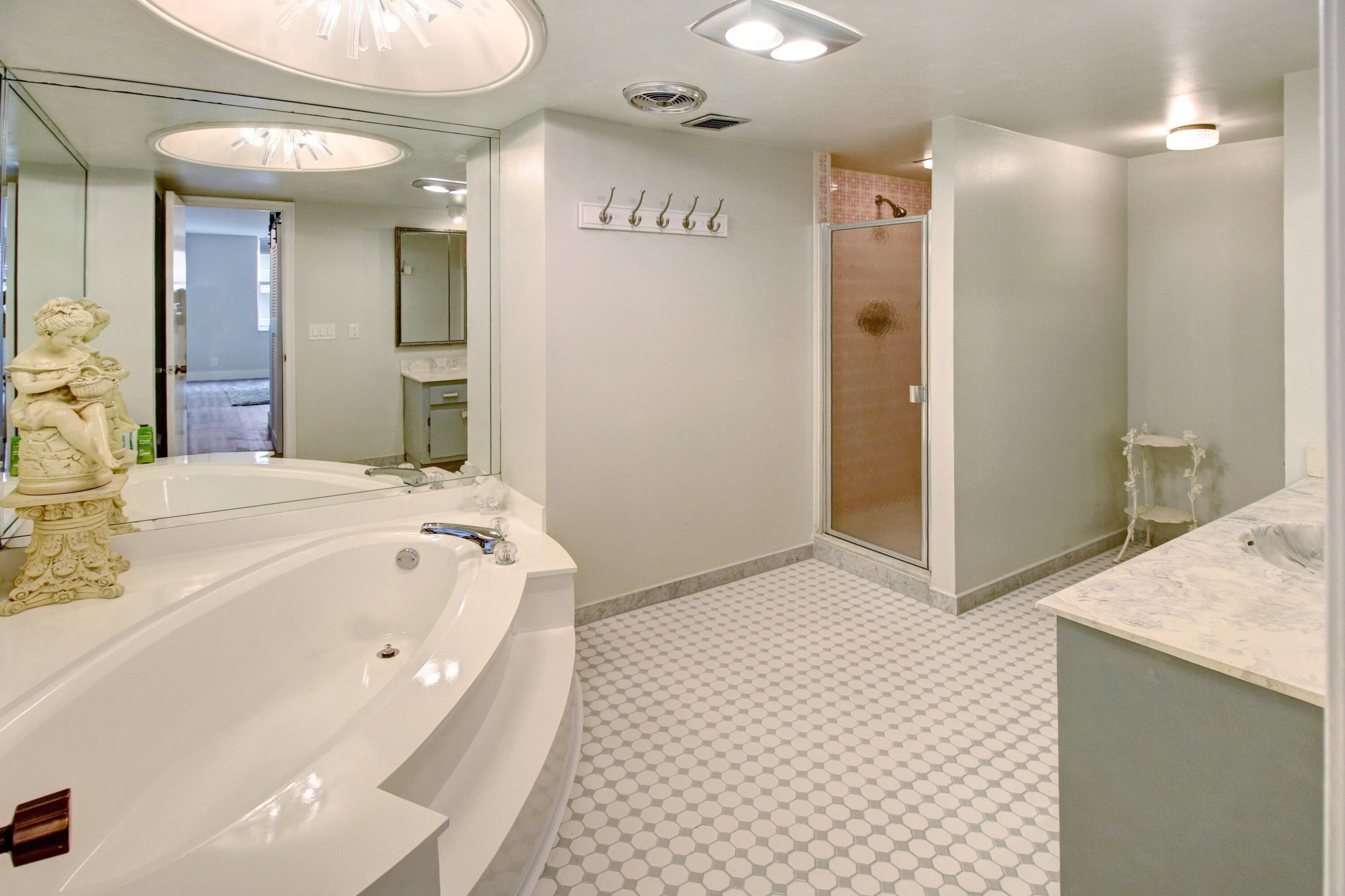 PRINCE GEORGE ARMS CONDO - Residential