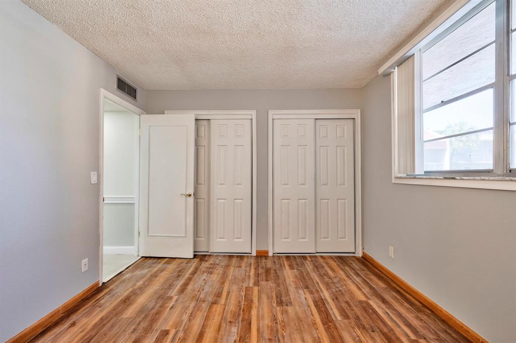 HOLIDAY SPRINGS VILLAGE - Residential