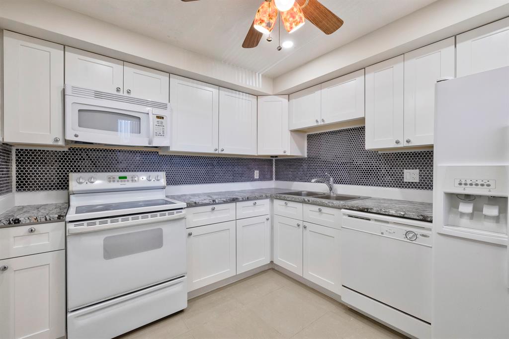 HOLIDAY SPRINGS VILLAGE - Residential