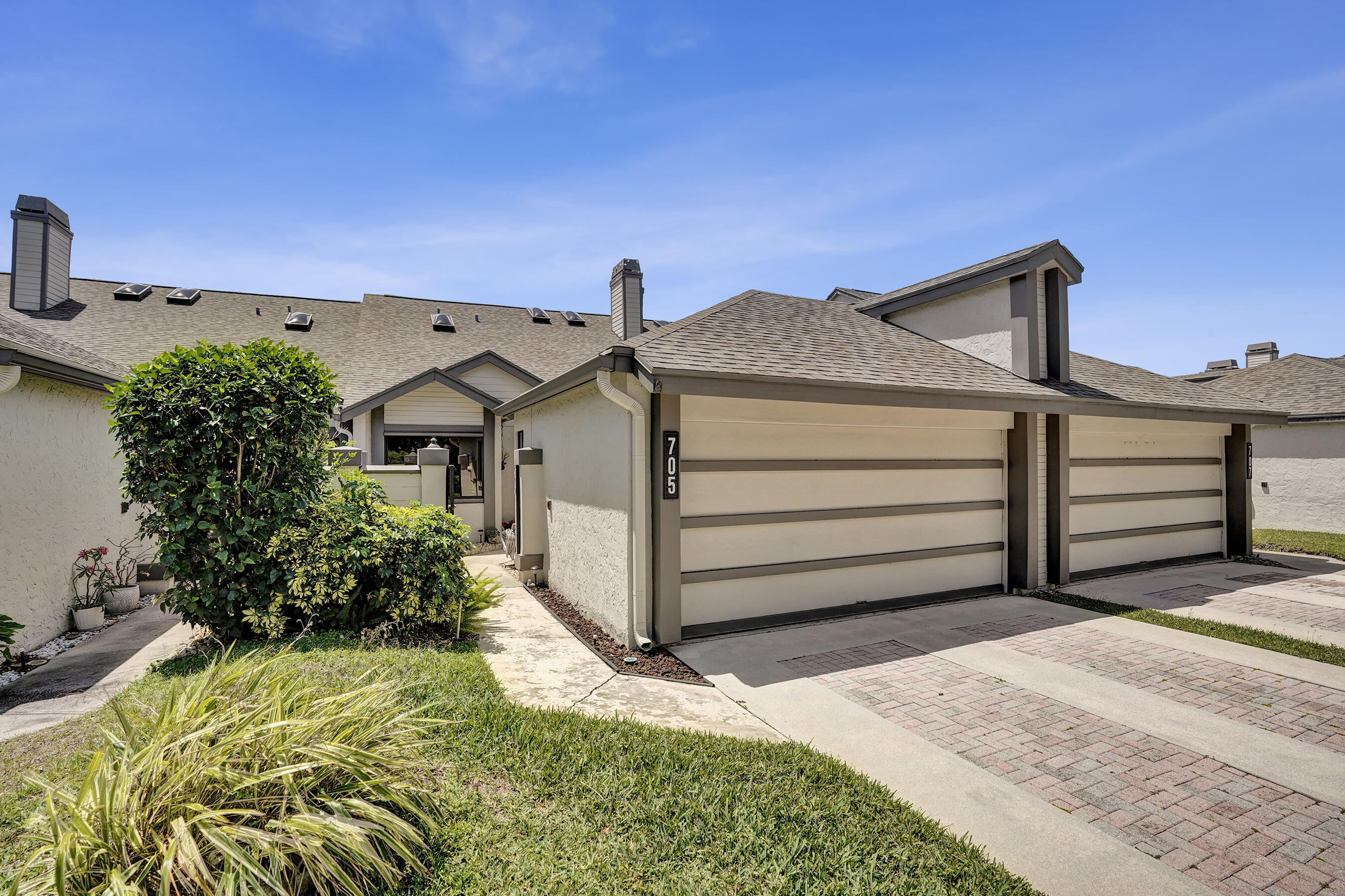 LANDINGS AT RIVER BRIDGE - Residential