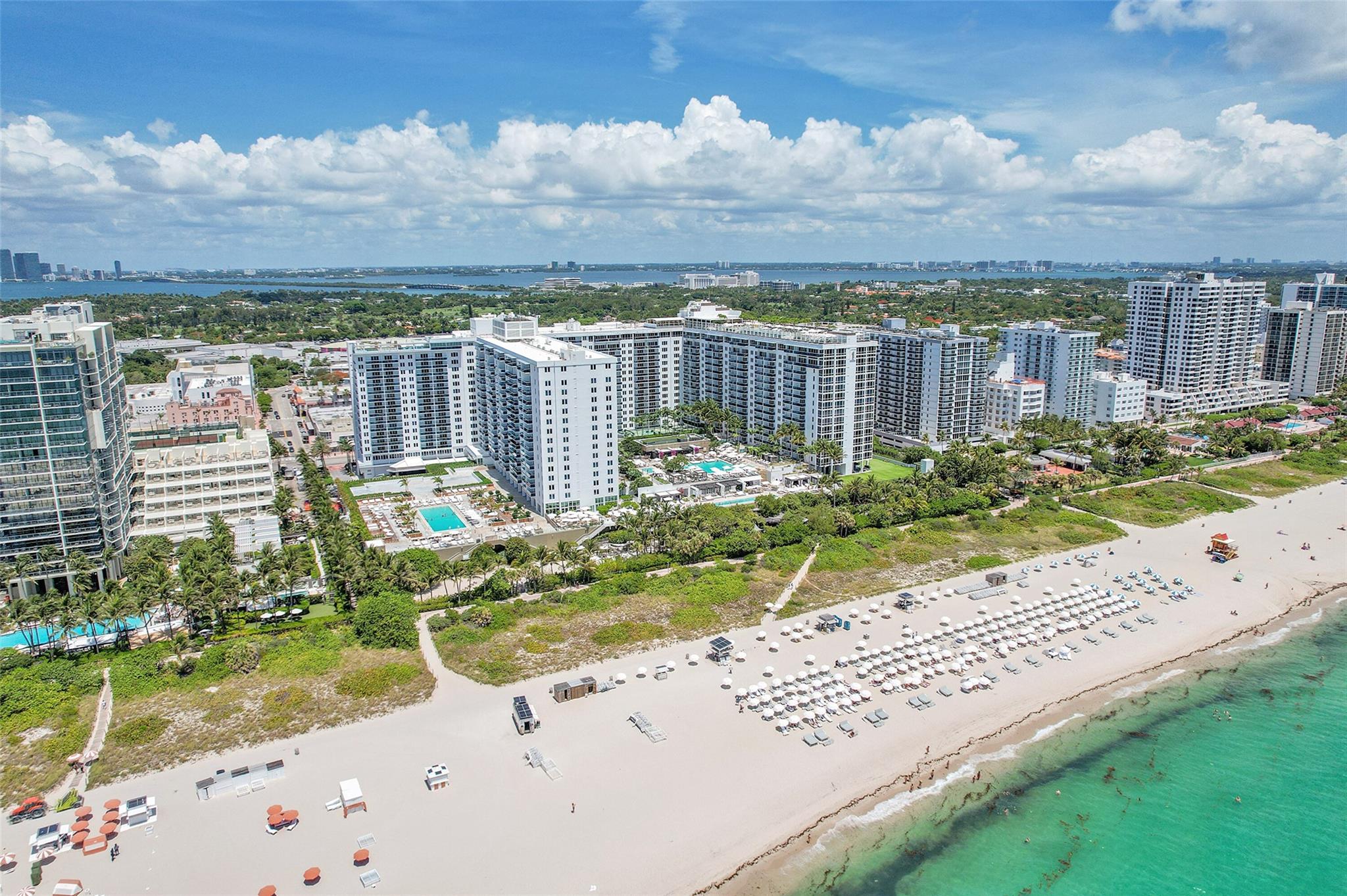 2301 Collins Ave 838