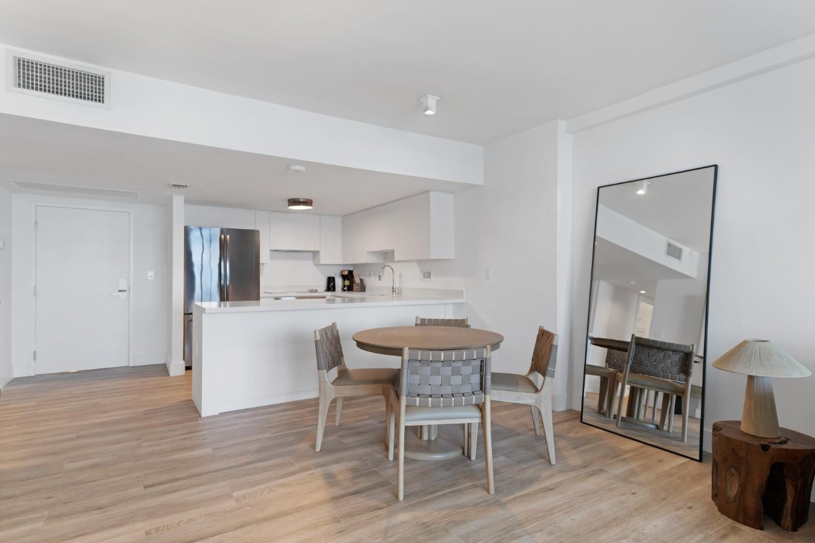 Roney Palace - Residential