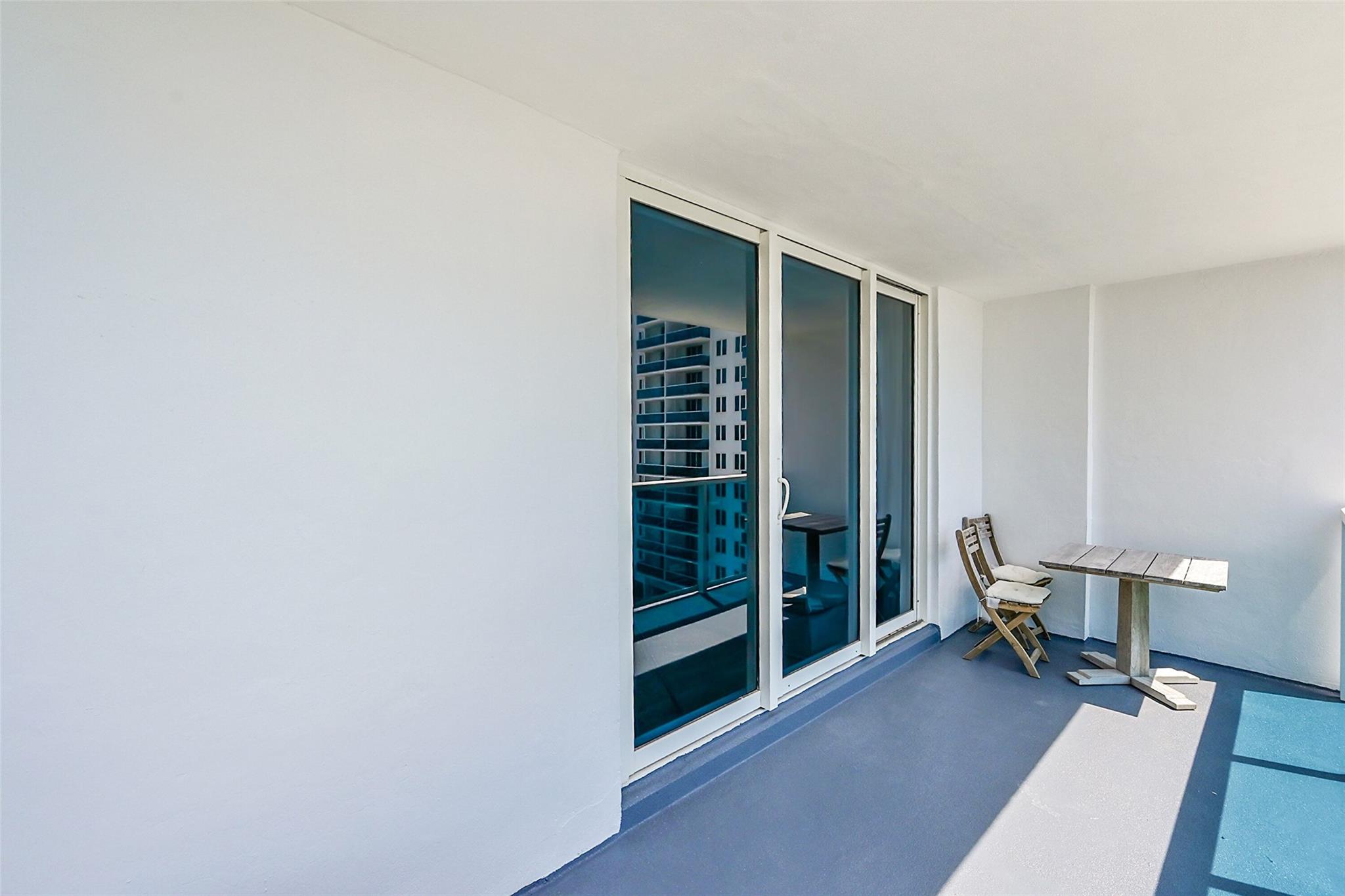 Roney Palace - Residential