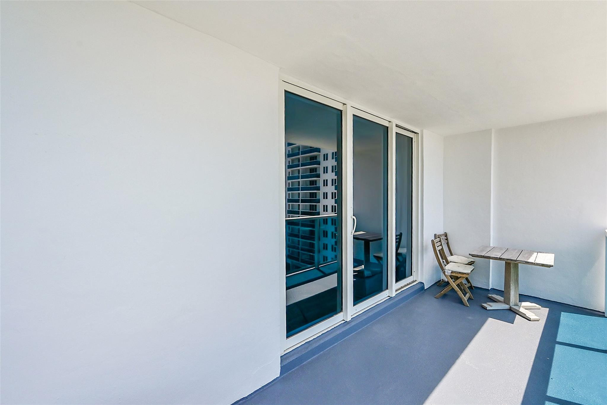 Roney Palace - Residential