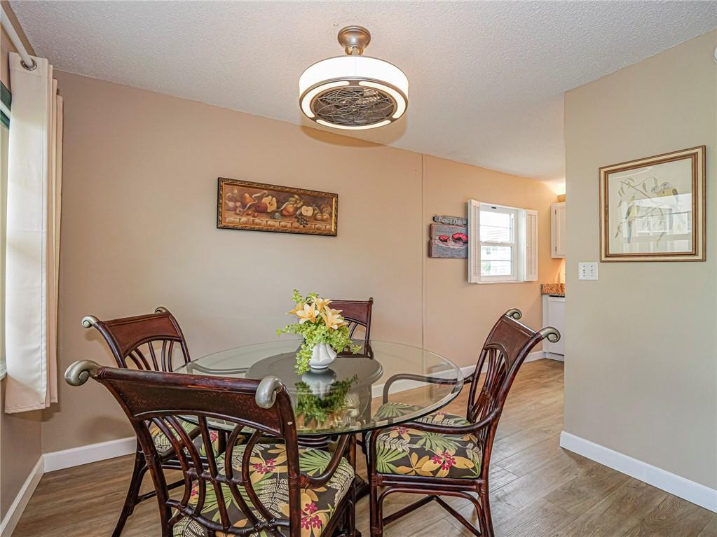 11 Vista Palm Lane 103