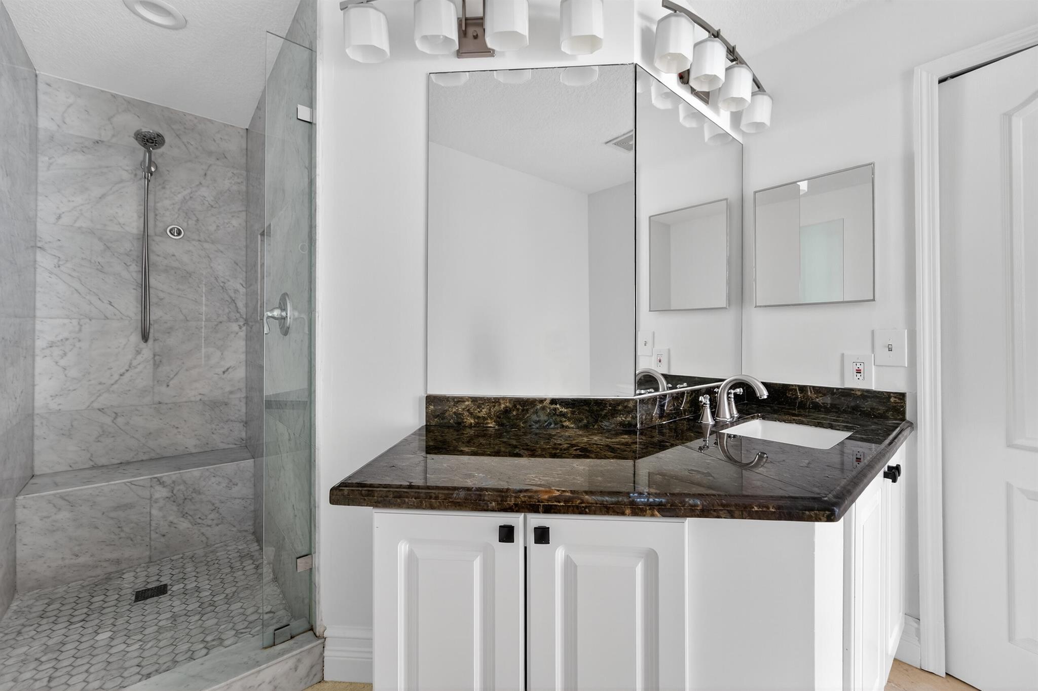 RESIDENCES AT LEGACY PLAC - Residential Lease