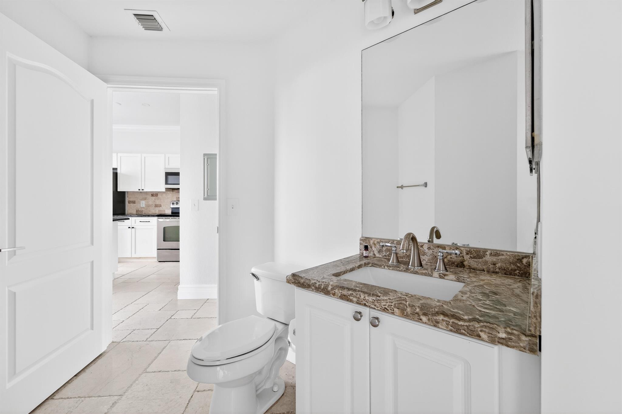 RESIDENCES AT LEGACY PLAC - Residential Lease