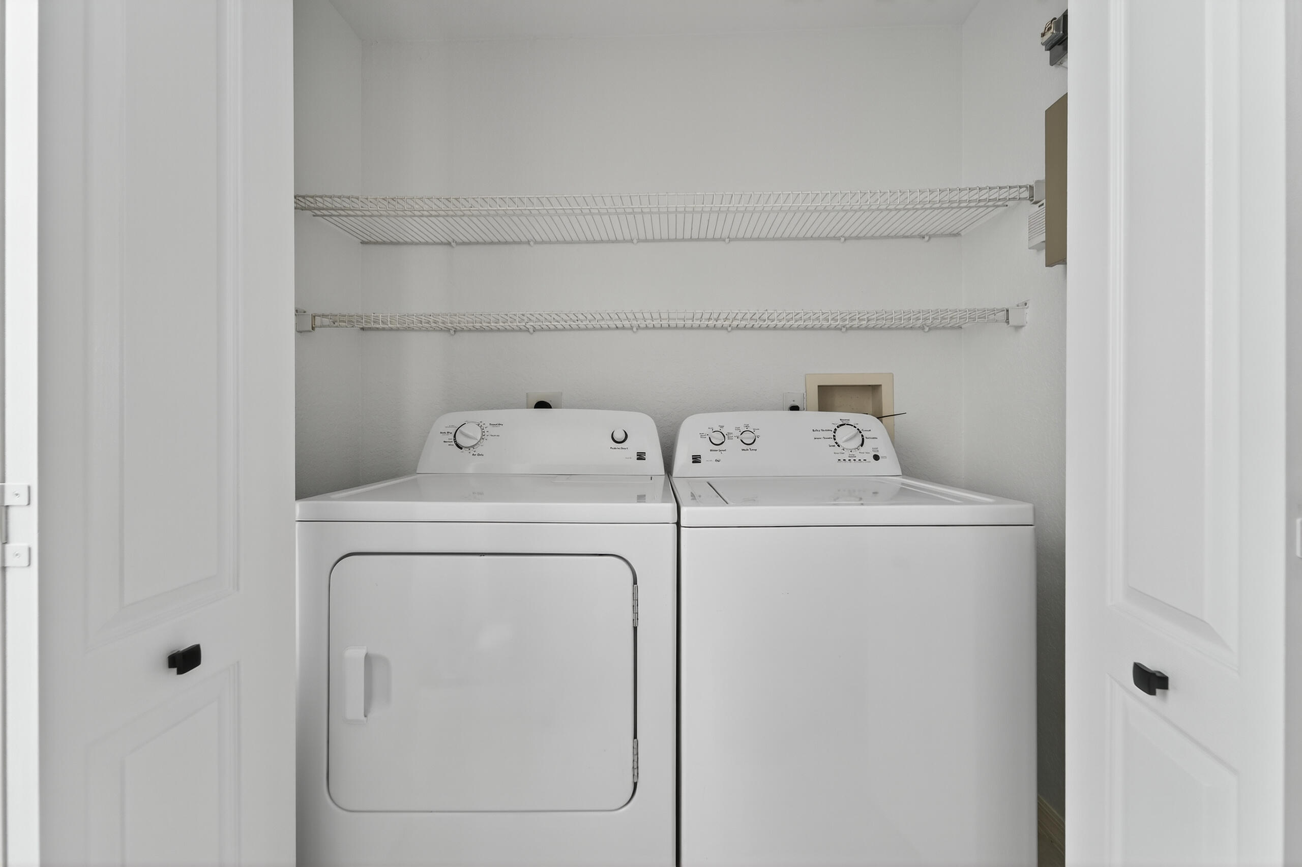 RESIDENCES AT LEGACY PLAC - Residential Lease