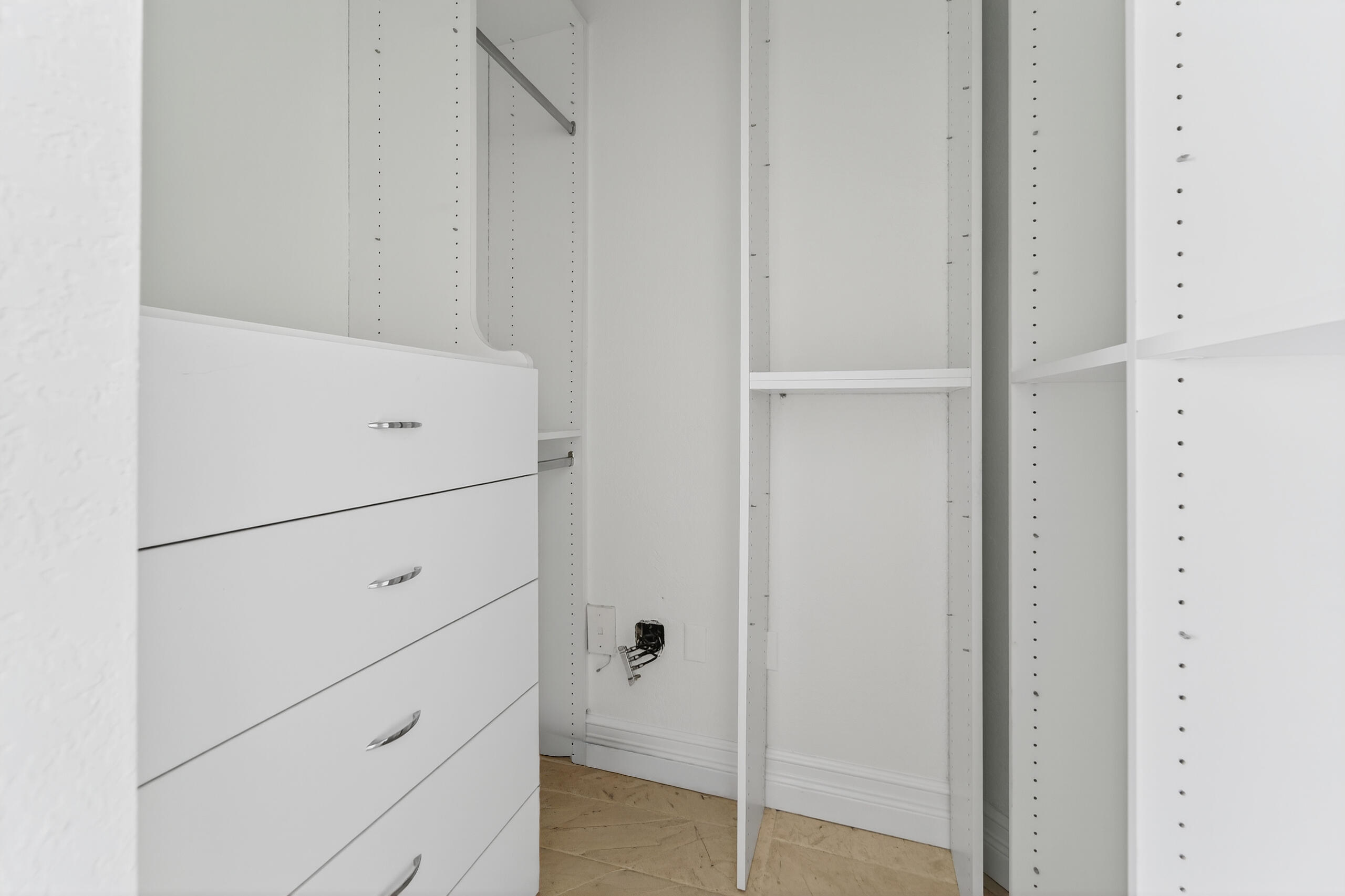 RESIDENCES AT LEGACY PLAC - Residential Lease