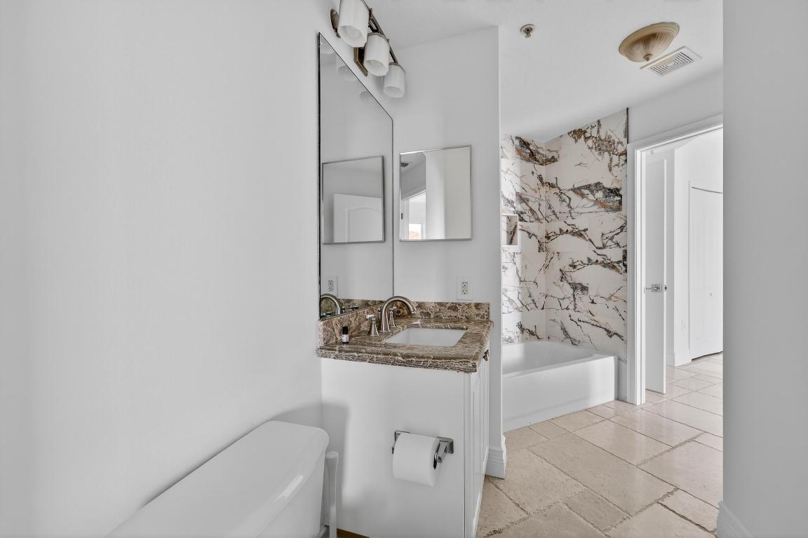 RESIDENCES AT LEGACY PLACE CONDO - Residential Lease