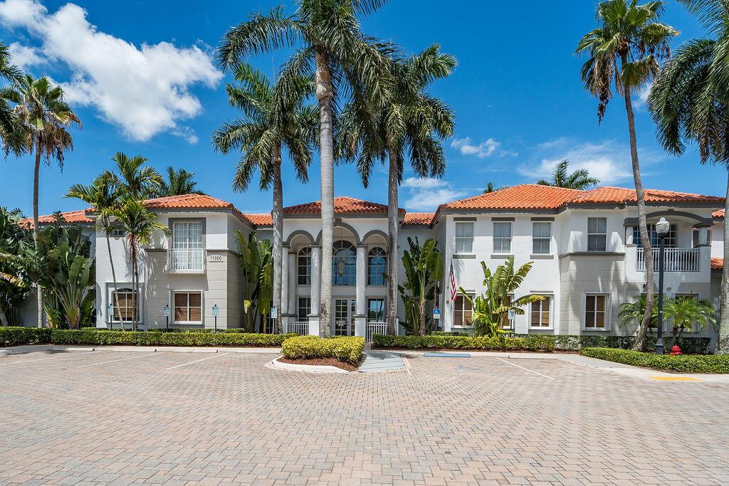 RESIDENCES AT LEGACY PLAC - Residential Lease