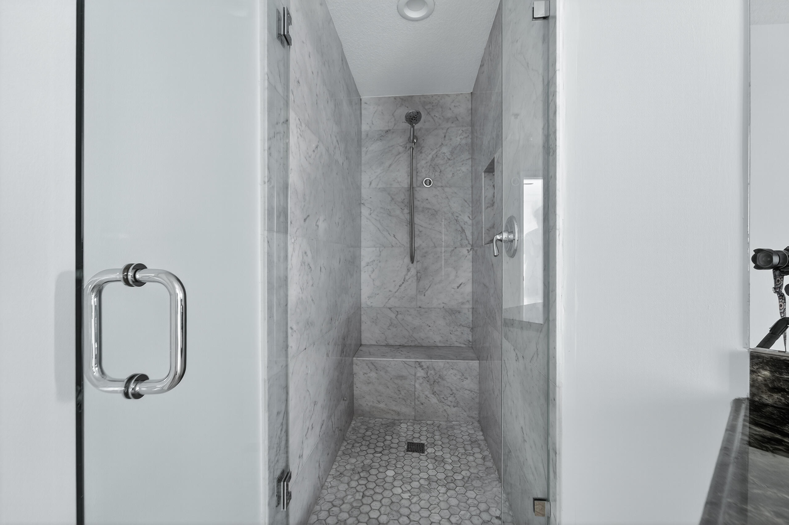 RESIDENCES AT LEGACY PLAC - Residential Lease