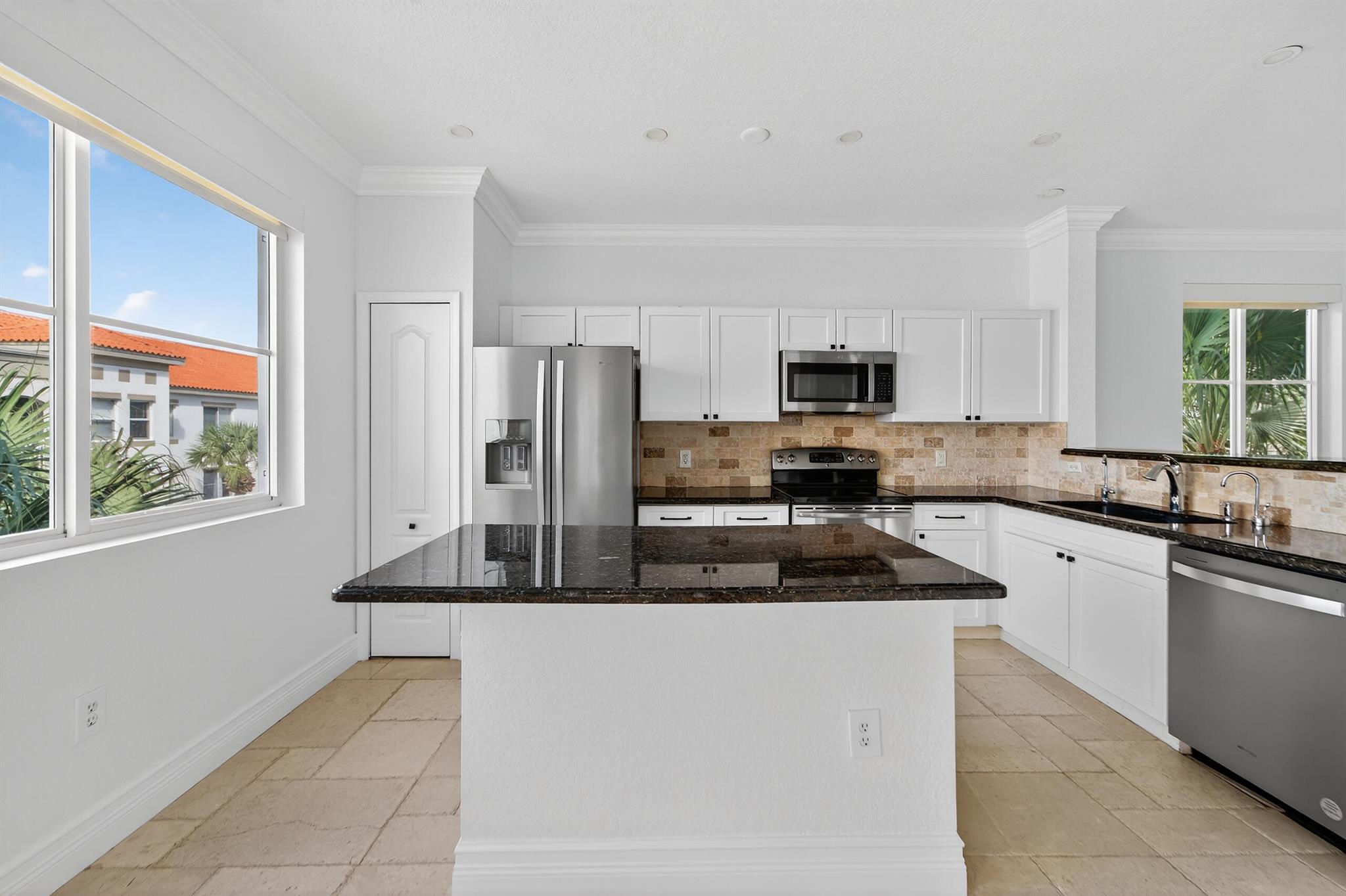 RESIDENCES AT LEGACY PLAC - Residential Lease