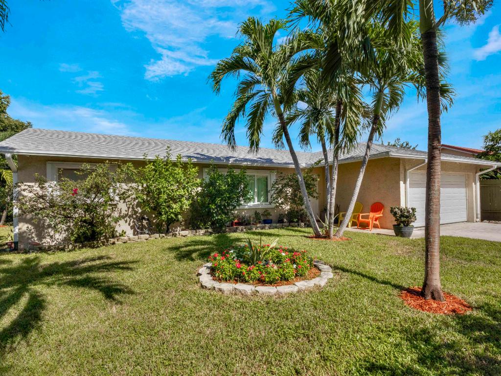 101 N Sequoia Drive N