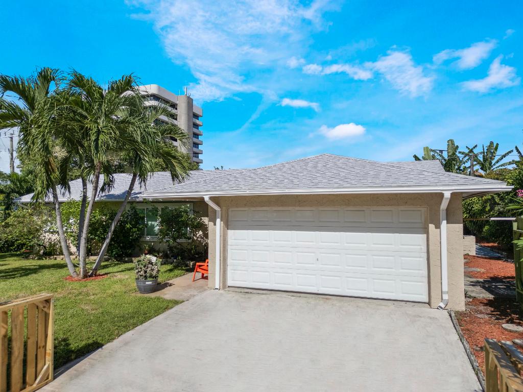 101 N Sequoia Drive N