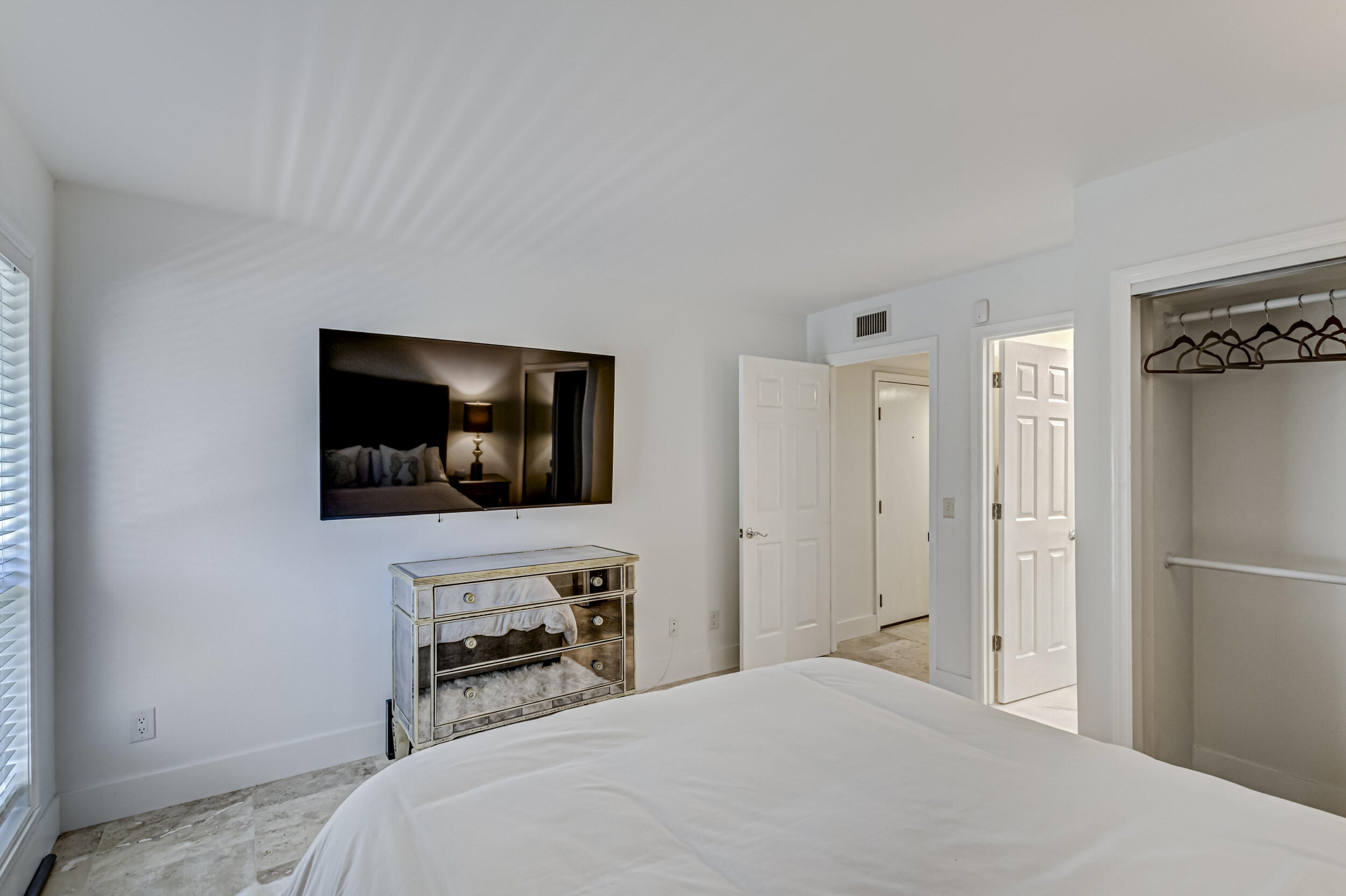 CYPRESS POINT CONDO - Residential Lease