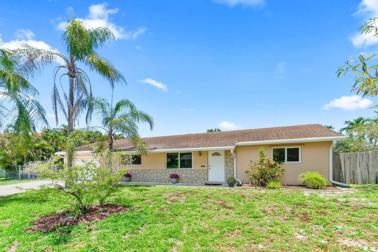 HYPOLUXO VILLAGE 1 - Residential Lease