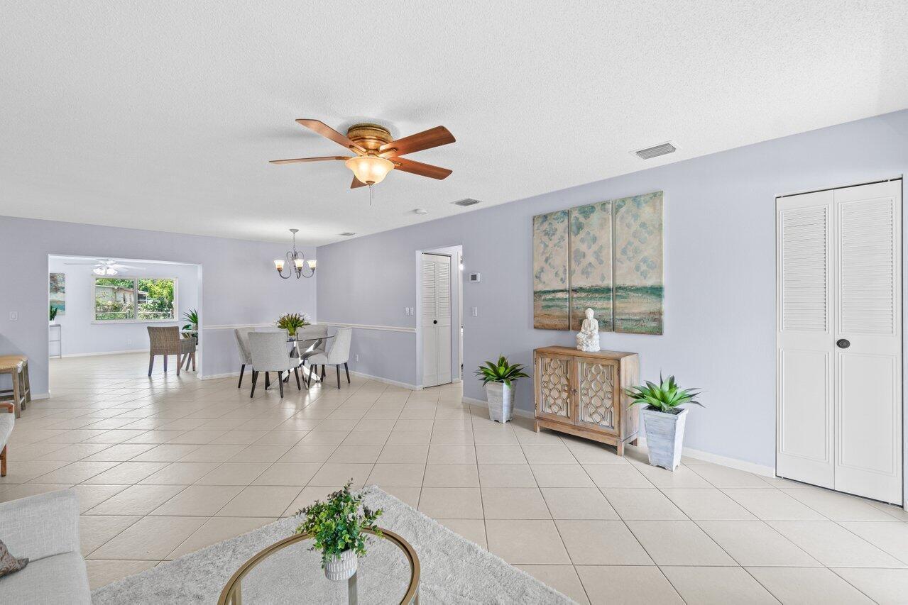 HYPOLUXO VILLAGE 1 - Residential Lease