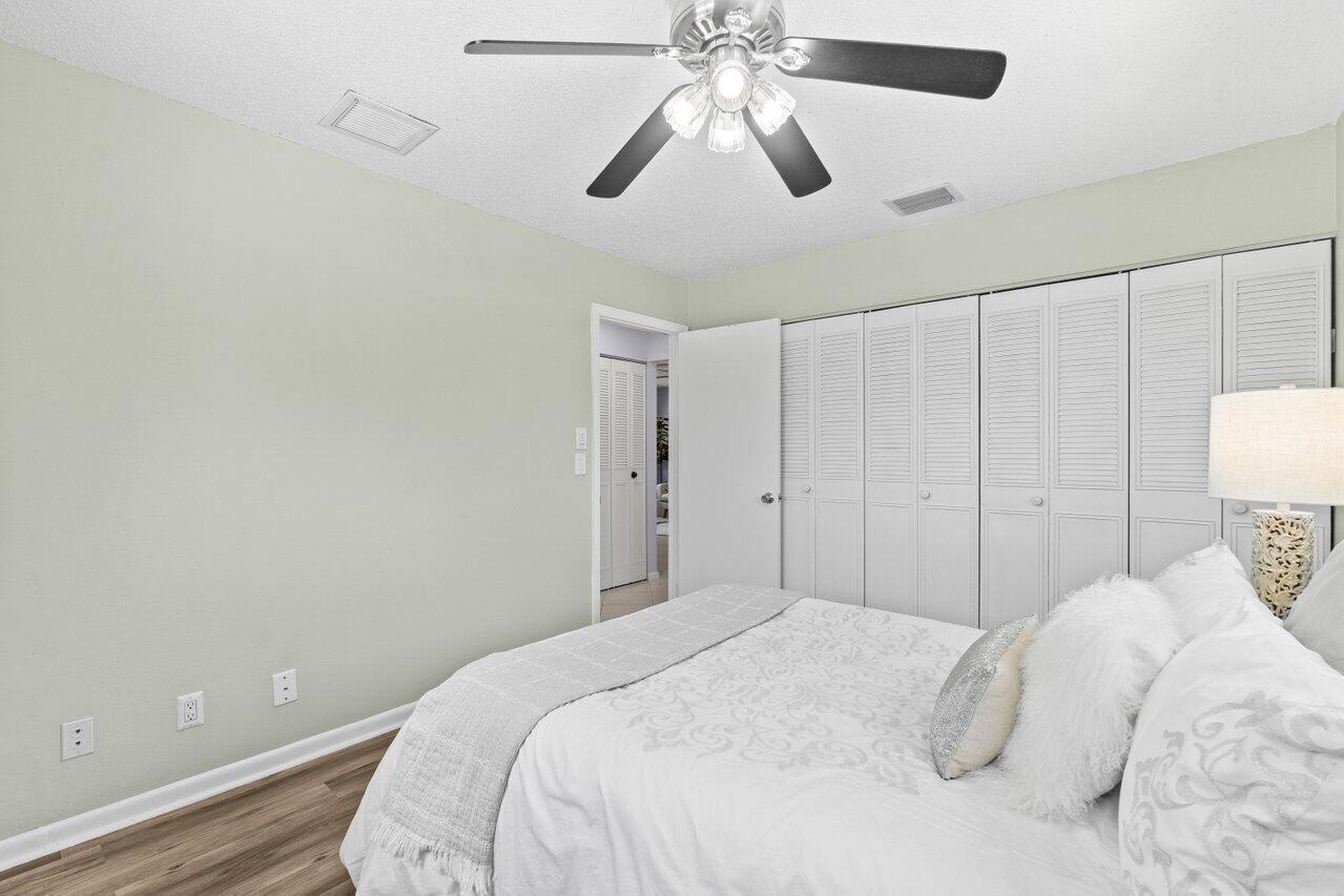 HYPOLUXO VILLAGE 1 - Residential Lease