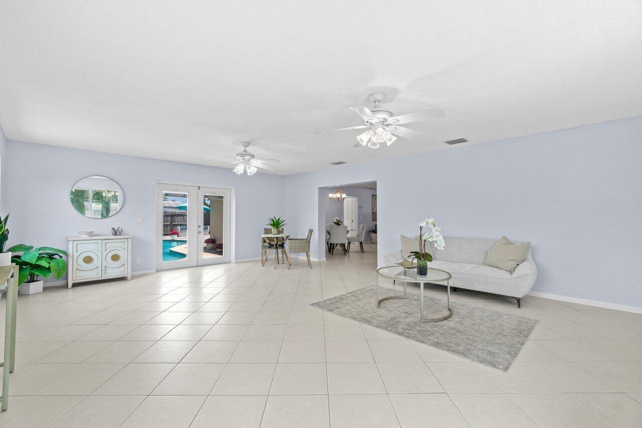 HYPOLUXO VILLAGE 1 - Residential Lease