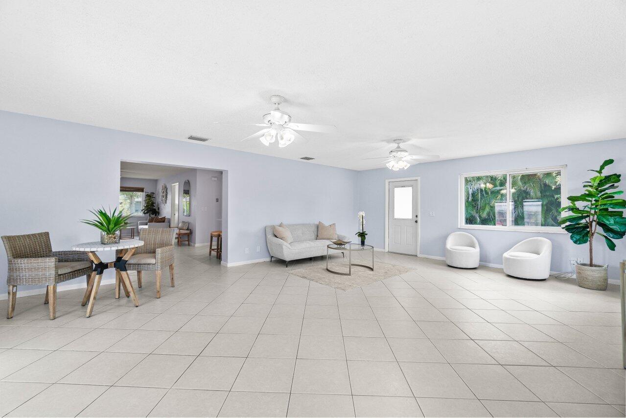 HYPOLUXO VILLAGE 1 - Residential Lease