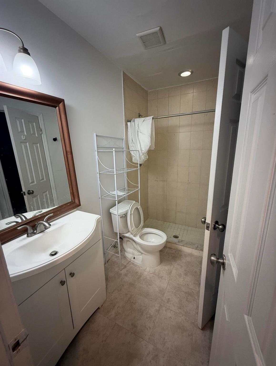 PARKSIDE GREEN - Residential Lease