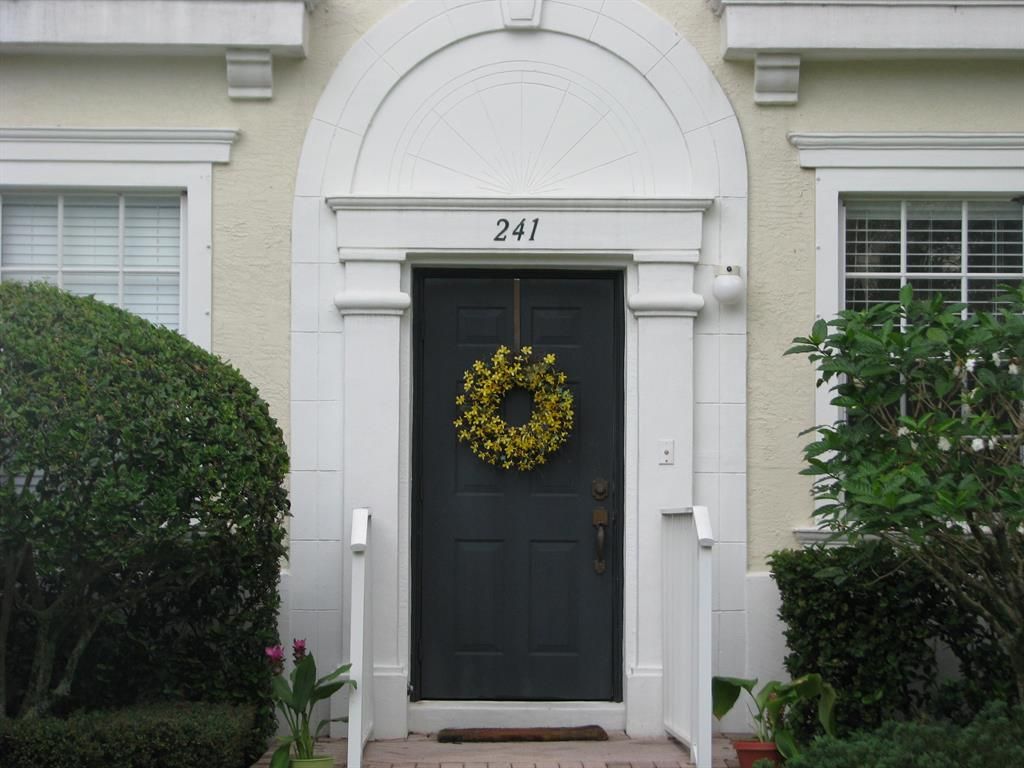 Photo of 241 E Thatch Palm Circle, Jupiter, FL 33458 (MLS # R10719825)